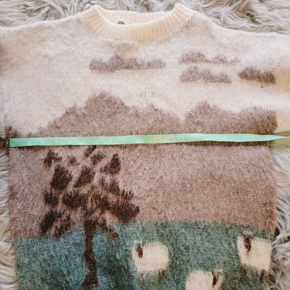 SoldVtg Icelandic Wool Sheep Scene Pure New Wool Sweater Size medium Knit Chunky - Picture 7 of 11